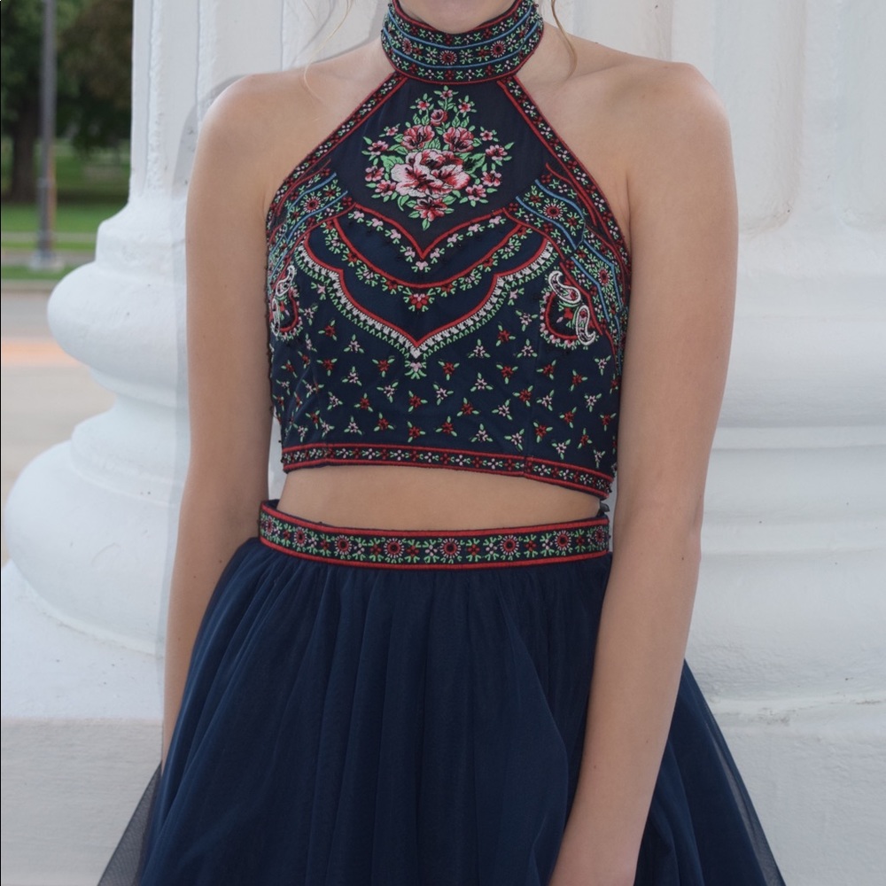 Sherri Hill homecoming dress - Picture 3 of 5